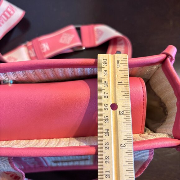 Steven Madden Pink & White Woven Crossbody Bag With Adj Strap & Interior Pockets - Picture 10 of 15